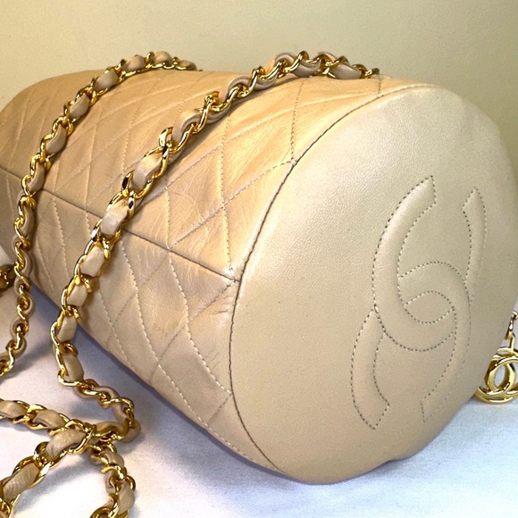 CHANEL CC RARE Beige quilted leather tube bag 24K GHW Series #1 1989-91 w/ COA - Picture 11 of 16